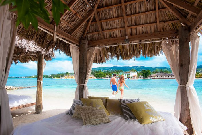 sandals_royal_caribbean_cabana