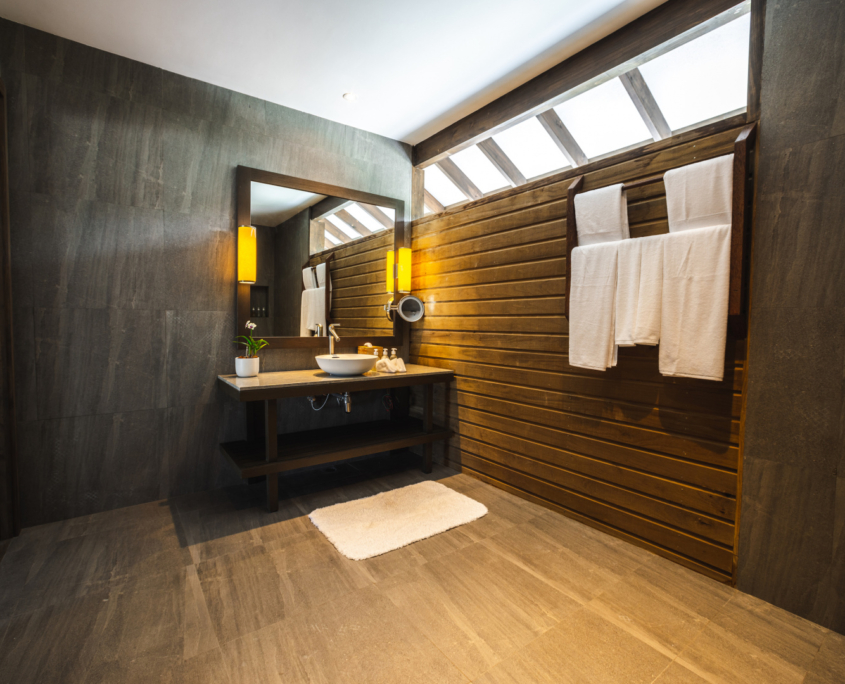 Bath_twobedroom